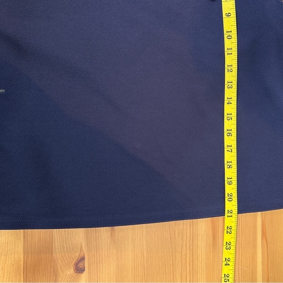 Green Envelope | Navy Puff-Sleeve Blouse – Structured Knit Top | Size L - Picture 8 of 8